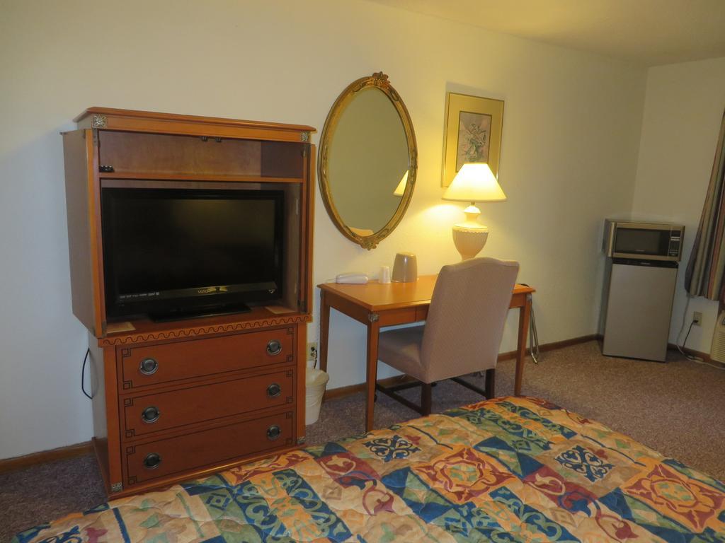 Best Budget Inn Carthage Exterior foto